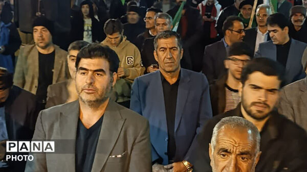 مردم کوهدشت با وحدت و همدلی، شب ۳۵ را برگزار کردند