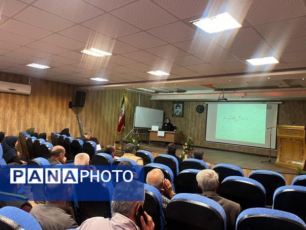 جلسه توجیهی متصدیان پایگاه تغذیه سالم در شهرستان قدس 