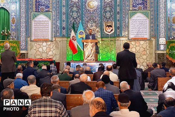 اقامه نماز جمعه ورامین در مسجد صاحب‌الزمان(عج) با حضور گسترده مردم و مسئولان