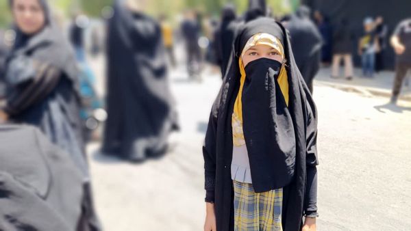 حضور پرشور کودکان و نوجوانان یاسوجی در روز عاشورا 