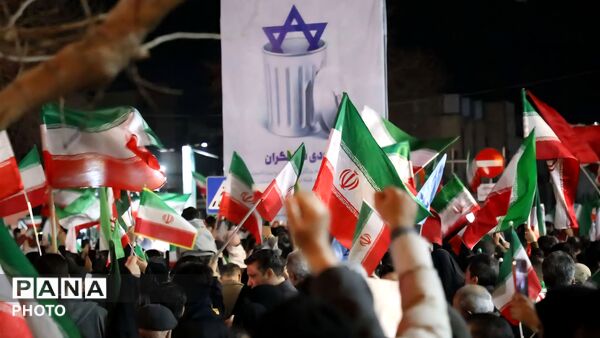 بیست و هفتمین سیل خروشان مردمی در راهپیمایی‌ها