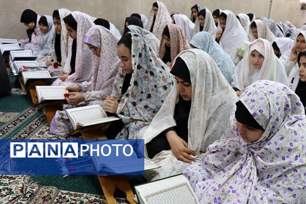 زنگ نماز با شعار «مِهر با مُهر» در مدارس سراسر شهرستان‌های استان تهران 