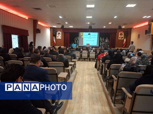 انتخابات شورای انجمن اولیا و مربیان  در نیشابور 