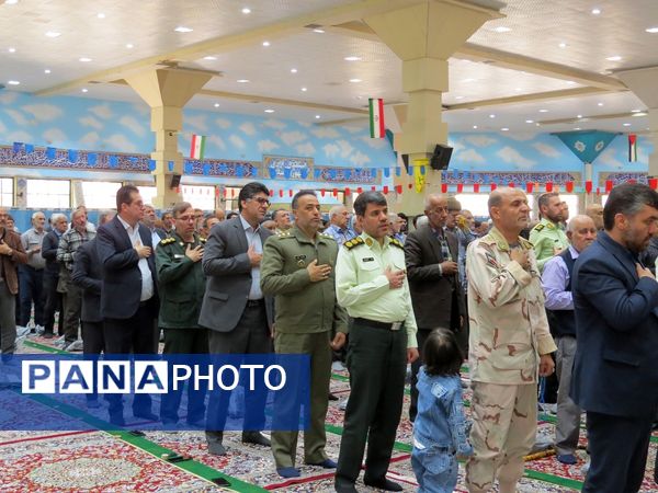 برپایی میز خدمت اداره‌کل آموزش پرورش استان در مصلی بجنورد 