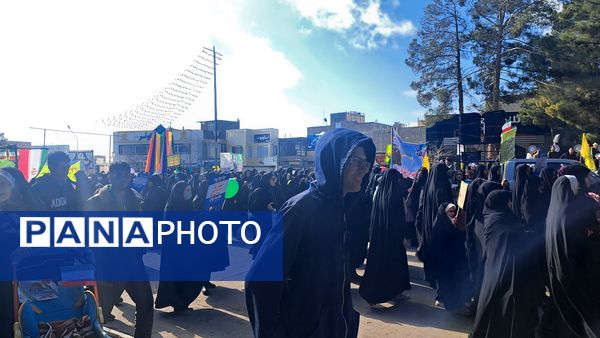 راهپیمایی و جشن یوم الله ۲۲ بهمن در شهرستان گناباد 