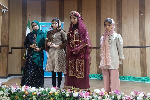 داوری آثار تئاتر درسی در ناحیه سه شیراز 