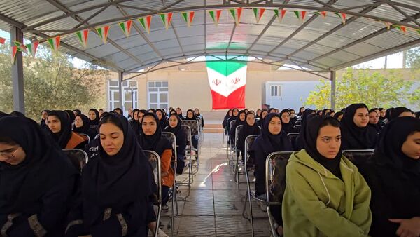آیین استانی زنگ استکبار ستیزی در هنرستان نمونه میرجلیلی یزد