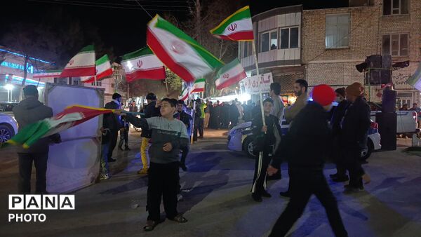جلوه هایی از حضور باشکوه مردم آشخانه در راهپیمایی