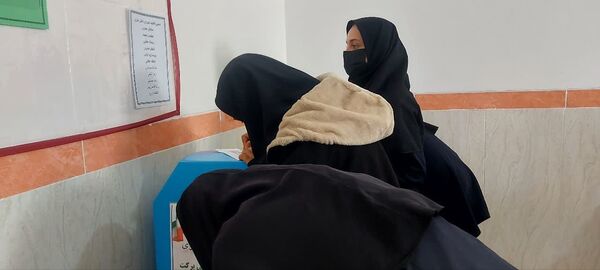برگزاری انتخابات شورای دانش‌آموزی با هدف تعامل در مدرسه برکت خاتم