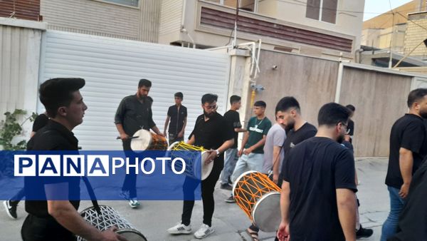 مراسم سوگواری، علم گردانی در روستای گرمدره 