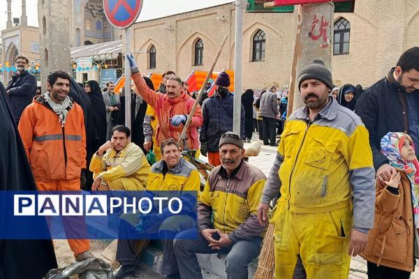 مهمانی کیلومتری نیمه شعبان در کرمانشاه 