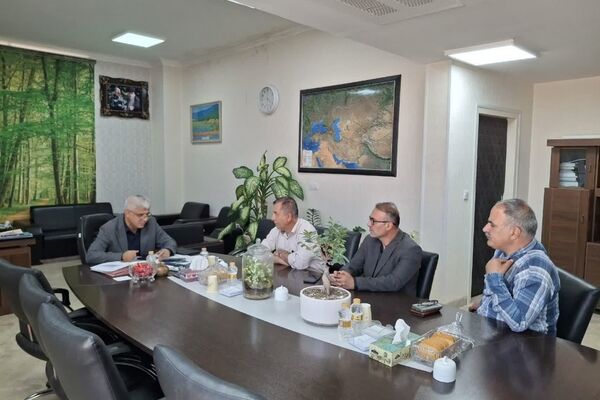 تحقق مطالبه اهالی زیارت؛ وعده معاون استاندار برای آسفالت جاده آبشار