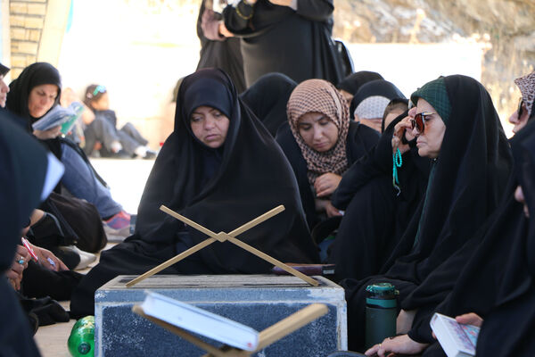 بازدید معلمان از یادمان «سیران‌بند» در نقطه صفر مرزی بانه
