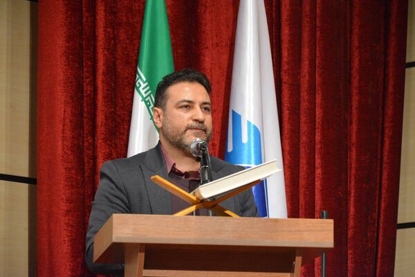 تجلیل از دانش‌آموزان فعال فرهنگی هنری مجتمع آموزشی سما منطقه پردیس 