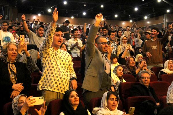 جایی که شادی برای همه معنا شد