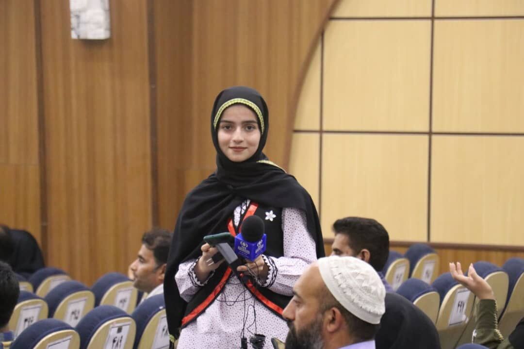 علاقه به گویندگی، مسیر موفقیت مرا هموار کرد  
