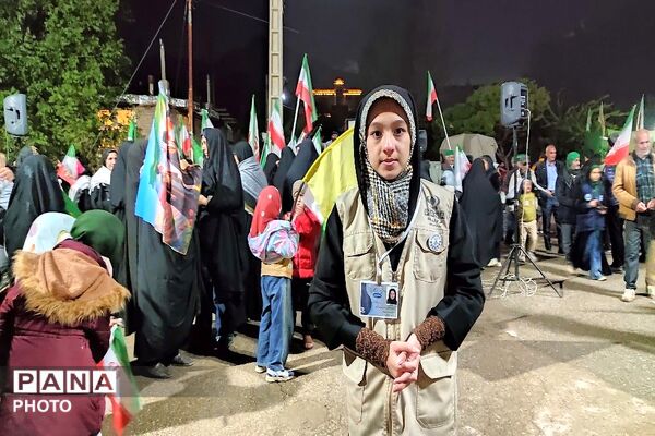 مقاومت در خیابان‌های شهر بار ادامه دارد