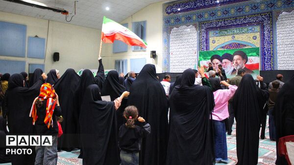 شهرستان مارگون صف بسته به خون خواهی رهبر شهید