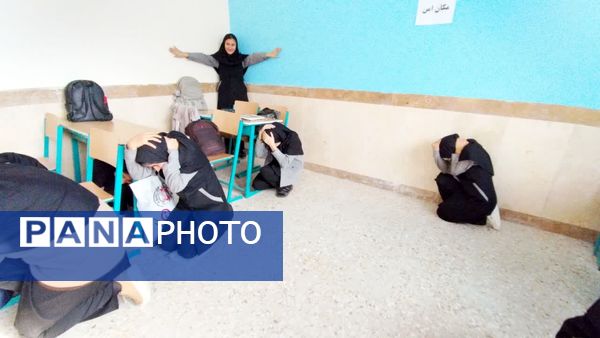 بیست و هفتمین مانور سراسری زلزله و ایمنی در مدارس شهرستان کلات