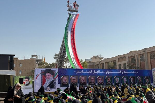 نسل ما، قامتِ استکبار و استعمار شکن است! 