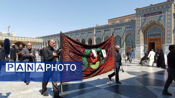 مراسم پیاده‌روی جاماندگان اربعین از میدان پانزده خرداد تا حرم مطهر رضوی