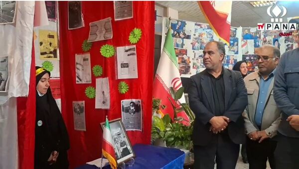 بازارچه کسب و کار دانش آموزی در دبیرستان مادر مهربان خلیل آباد