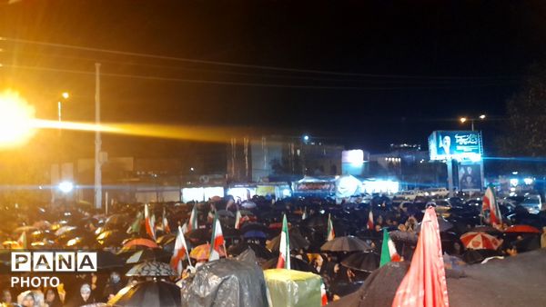 نورآباد، بیعت با رهبری در دل باران 