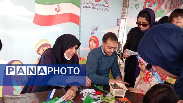 یک روز متفاوت با حضور مردمی از جنس غیرت و استقامت