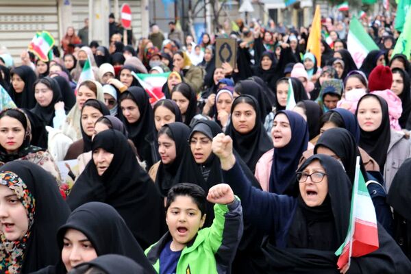 بندر ترکمن یکصدا با انقلاب؛ حماسه حضور در ۲۲ بهمن