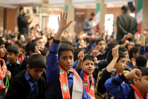 اجتماع باشکوه نوگلان فاطمی با حضور بیش از سه هزار دانش‌آموز گرگانی