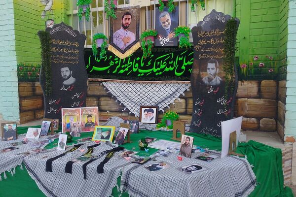 نواختن زنگ استکبارستیزی در دبیرستان ریحانه النبی باقرشهر 