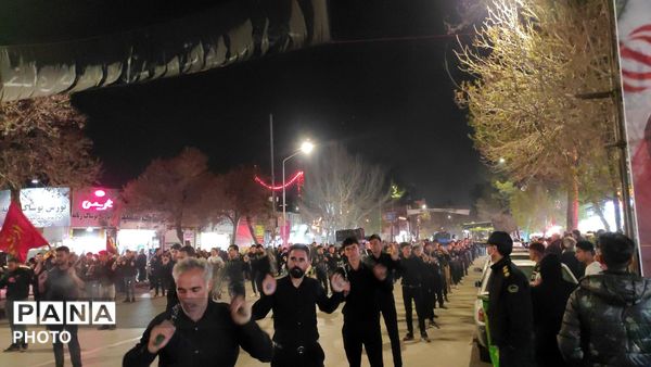 دسته های عزاداری شبانه در تجمع شهرستان نیشابور 