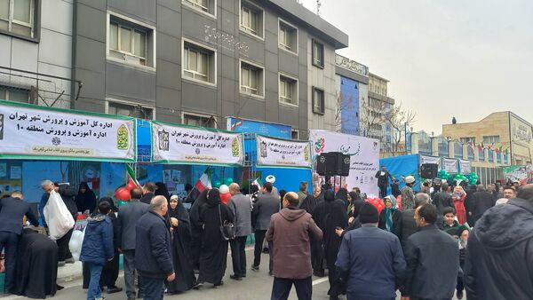 تجلی حضور باشکوه مردم در راهپیمایی ۲۲ بهمن 