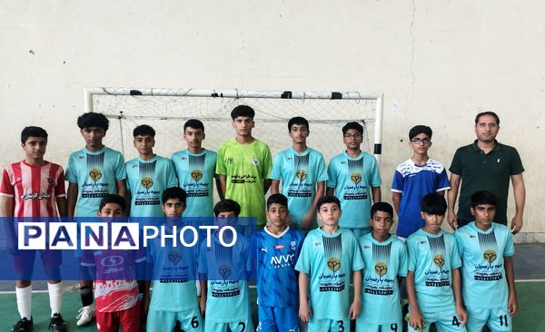 برگزاری مسابقات فوتسال بین مدارس در پارسیان 