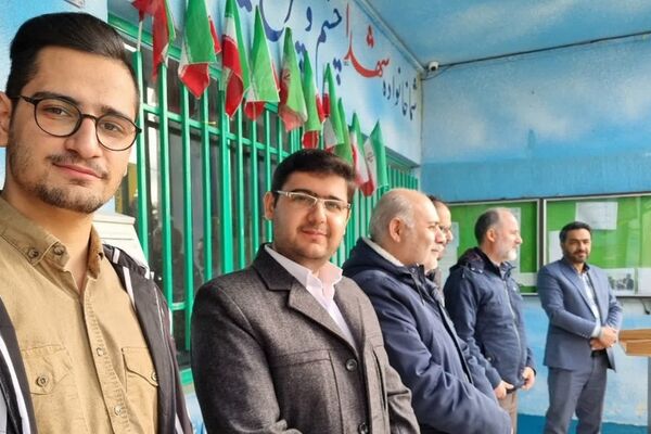 پژواک انقلاب در دل نوجوانان