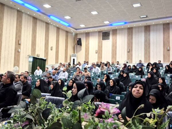 جلسه مدیران مدارس قطب شمال استان اصفهان