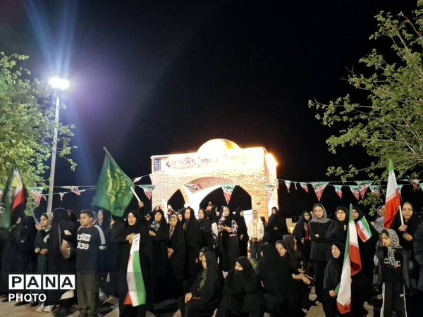حرکت کاروان خودرویی و موتوری بیعت با رهبر انقلاب در شهر آوه