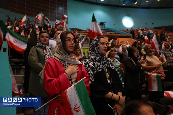 جشن قهرمانی تیم‌های ملی کشتی آزاد و فرنگی ایران
