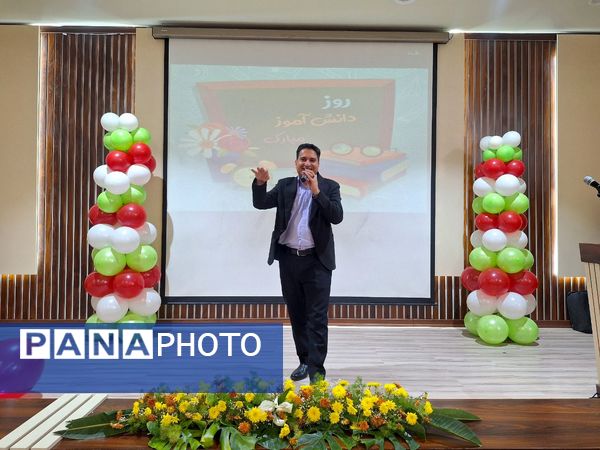 فریاد آزادی و همبستگی در دبستان آرمینه مصلی‌نژاد