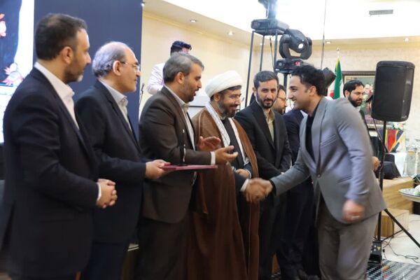 تجلیل از معلمان نمونه و سرآمد شهرستان اسلامشهر