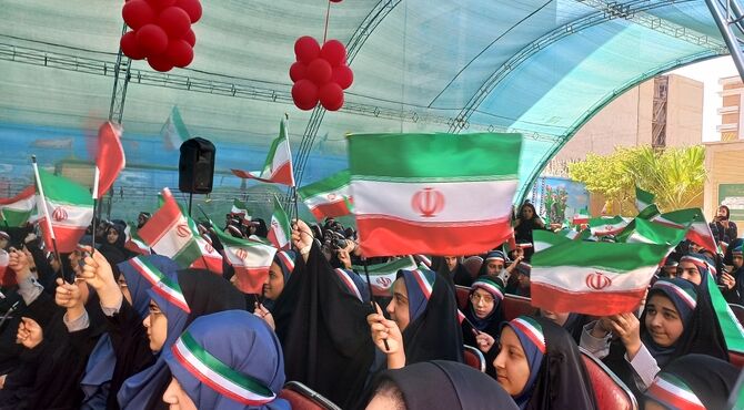 آیین نمادین نواختن زنگ آغاز سال تحصیلی جدید برگزار شد