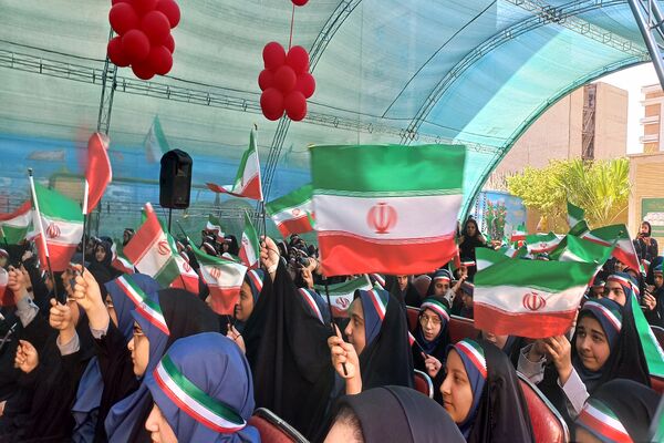 آیین نمادین نواختن زنگ آغاز سال تحصیلی جدید برگزار شد