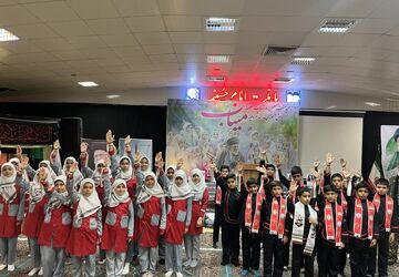 یادواره رهبر شهید امت و شهدای دبستان شجره طیبه میناب در شهرستان تربت جام