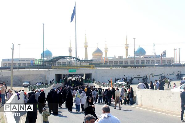 حضور کودکان و نوجوانان در مراسم سالگرد ارتحال حضرت امام(ره)