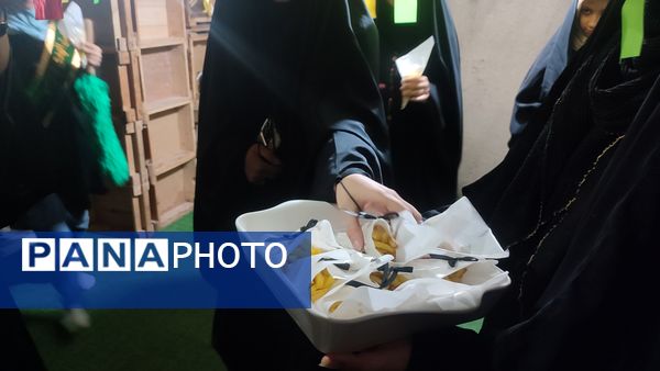 عزاداری نوجوانان بنت الهدی‌ در شب هشتم محرم