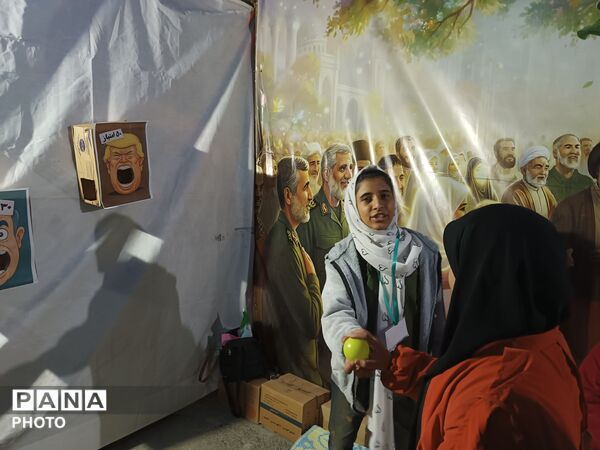 موشک‌های کاغذی کودکان فارسانی به آسمان رسیدند