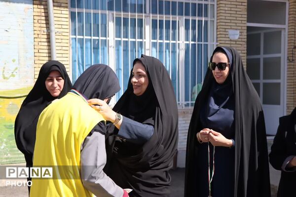 مسابقات ورزشی جام اقتدار ایران دبیرستان دخترانه فاطمه الزهرا ناحیه دو یزد