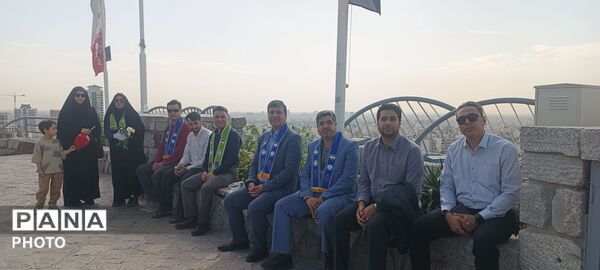 غبارروبی و تجدید میثاق با روح پاک شهدای گمنام در مشهد