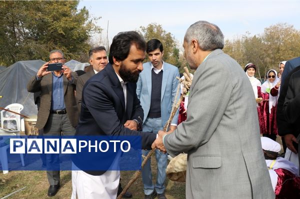 بیست و سومین اردوی کشوری دانش‌آموزان عشایر در مشهد مقدس