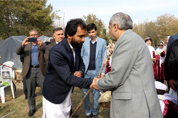 بیست و سومین اردوی کشوری دانش‌آموزان عشایر در مشهد مقدس